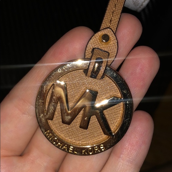 Authentic Michael Kors Large White Tote Purse - Picture 4 of 4